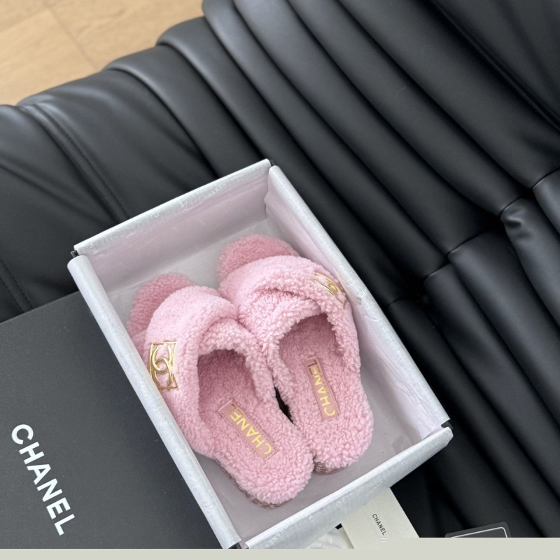 Ch*el slippers